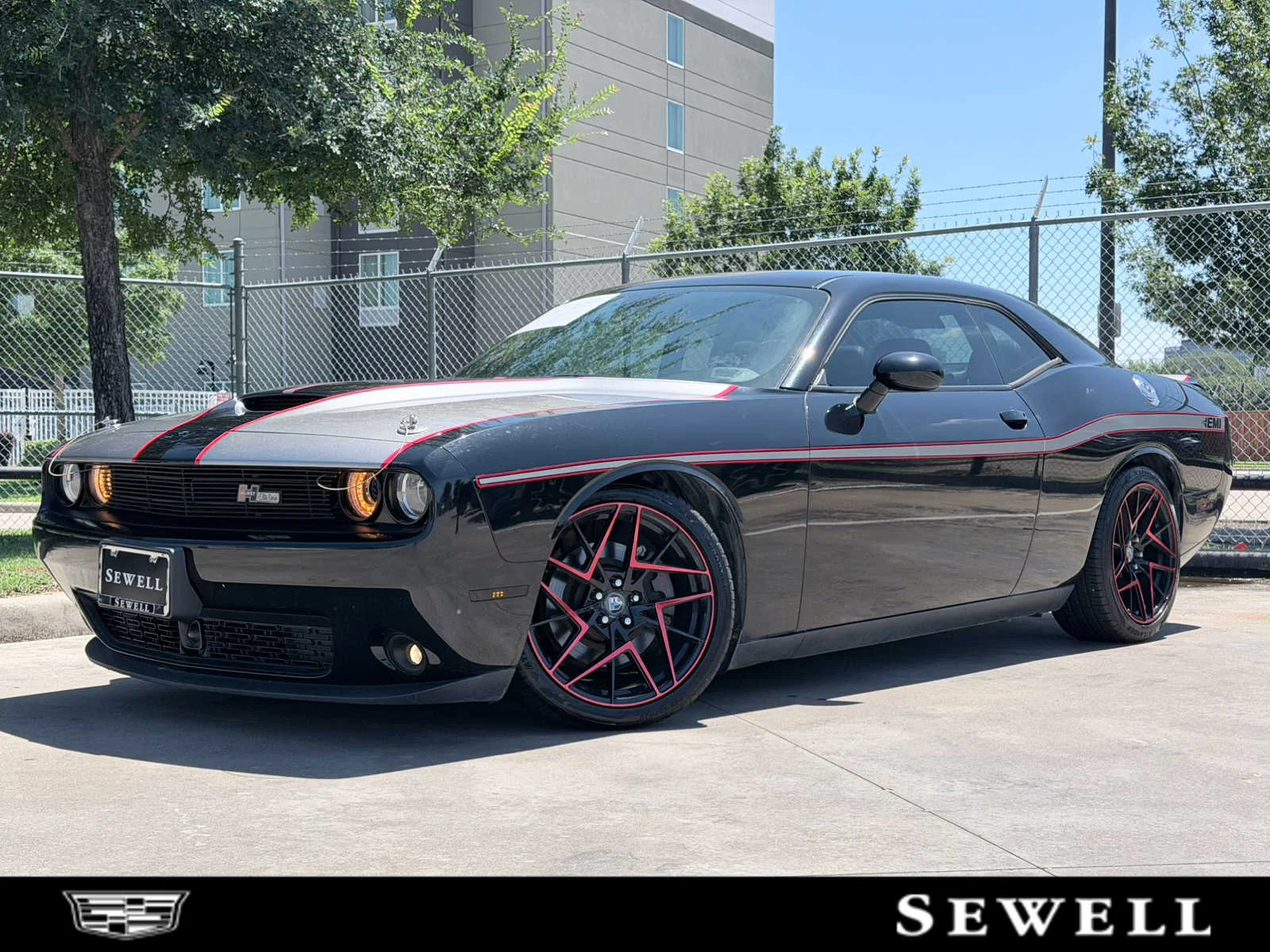 2019 Dodge Challenger R/T Plus's photo