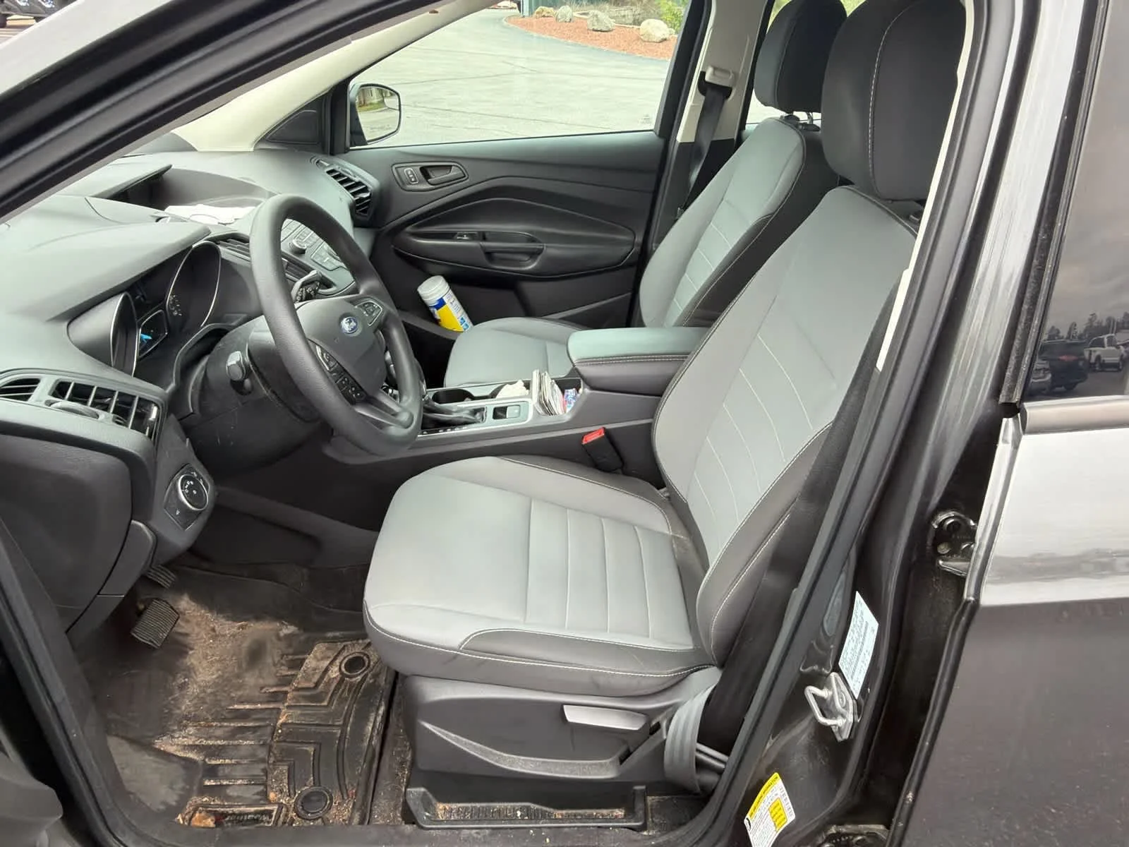 Used 2017 Magnetic Ford S image 4