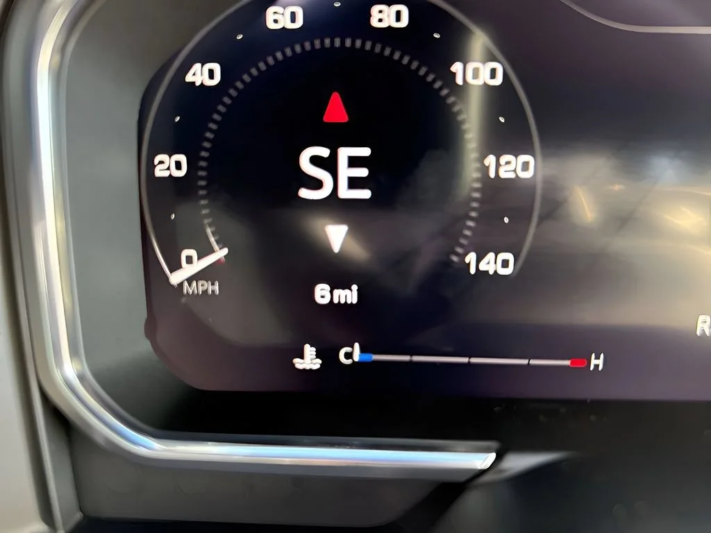 New 2026 Glacier White Tricoat GMC Denali Ultimate image 27