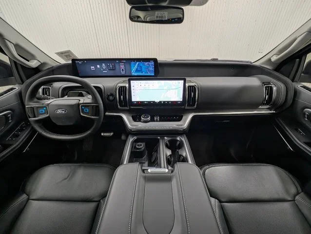 New 2027 Glacier Gray Metallic Tri-Coat Ford Platinum image 37