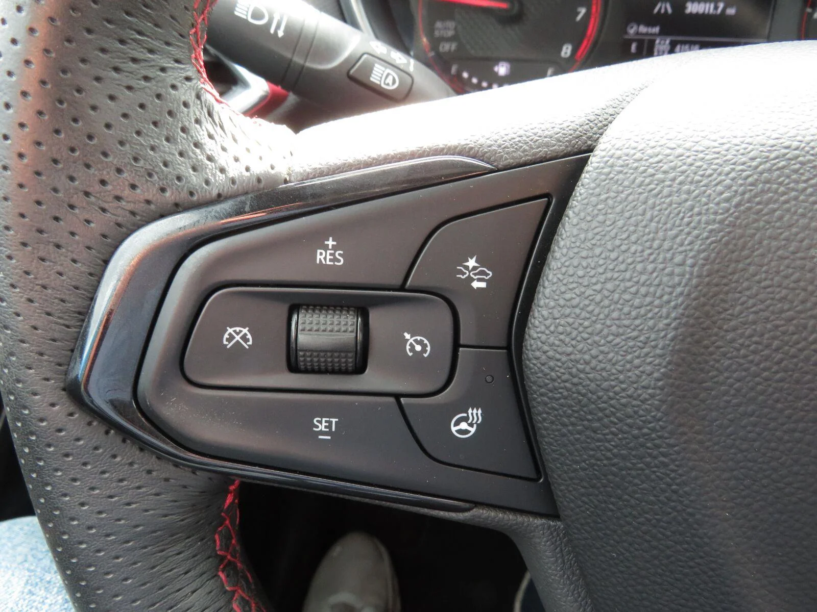 Used 2023 STERLING GRAY METALLIC Chevrolet RS image 30