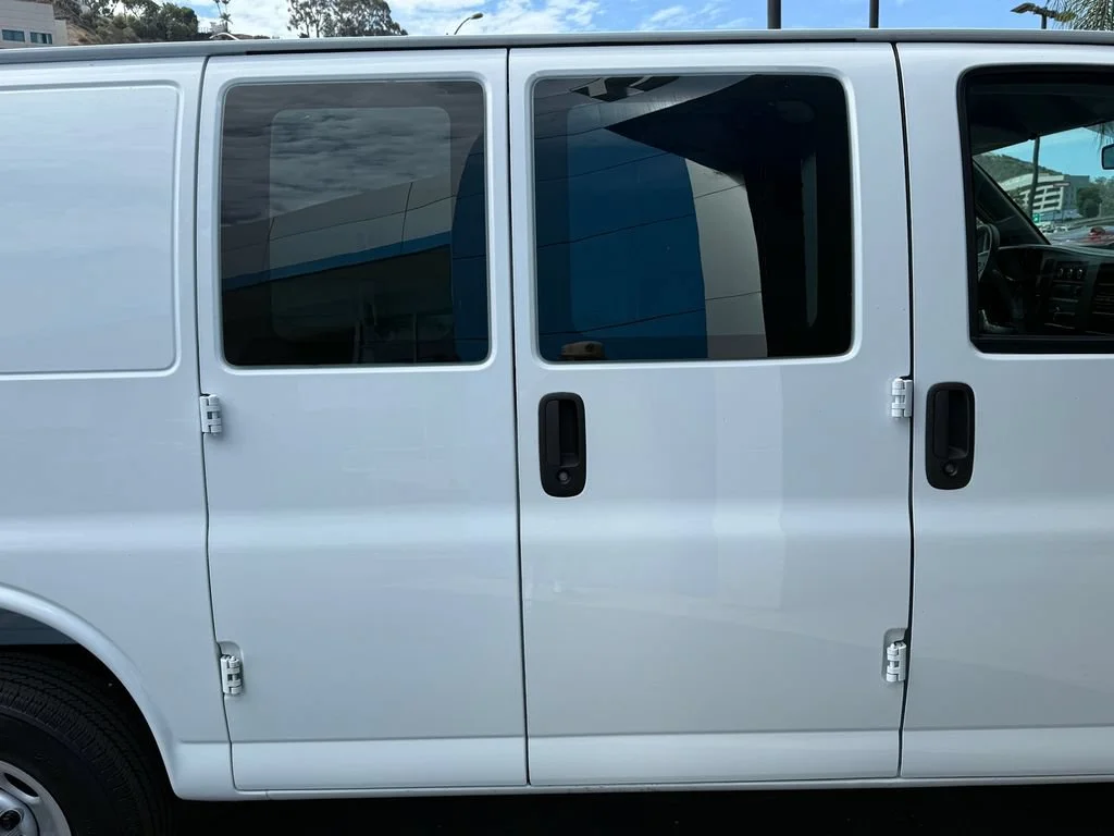 Used 2025 Summit White GMC Work Van image 10
