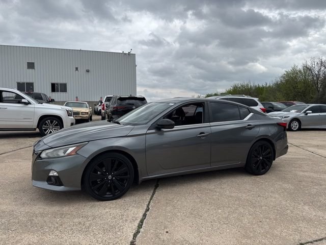Used 2022 Nissan Altima SR with VIN 1N4BL4CV3NN307421 for sale in Midwest City, OK