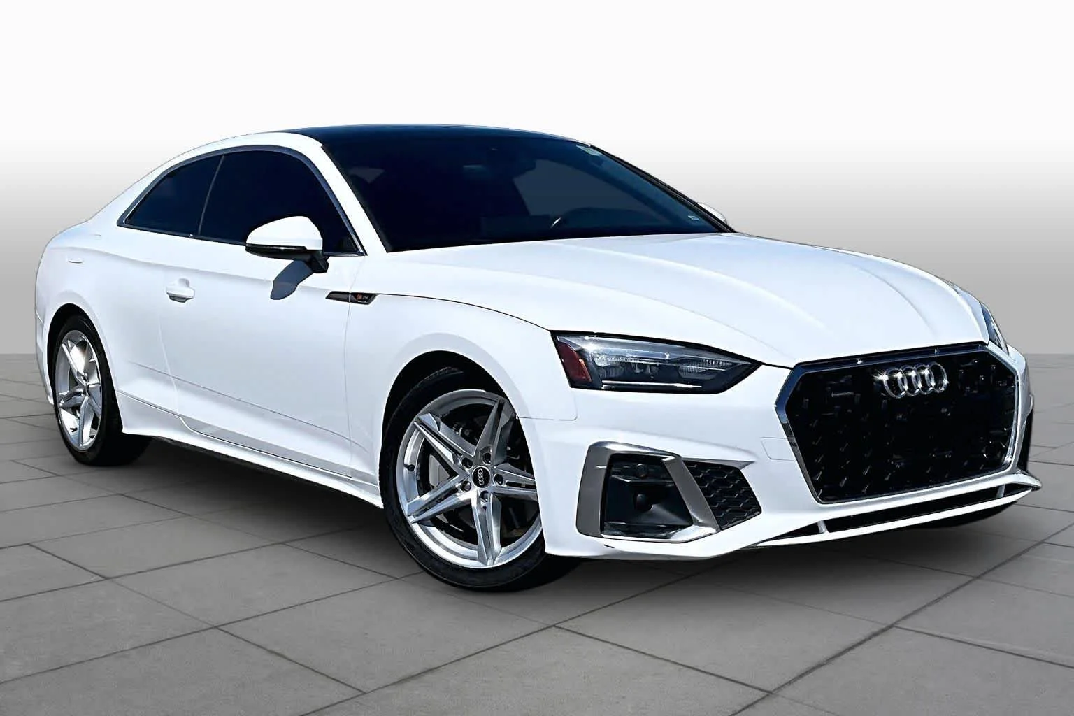 Used 2022 Glacier White Metallic Audi S line Premium image 3
