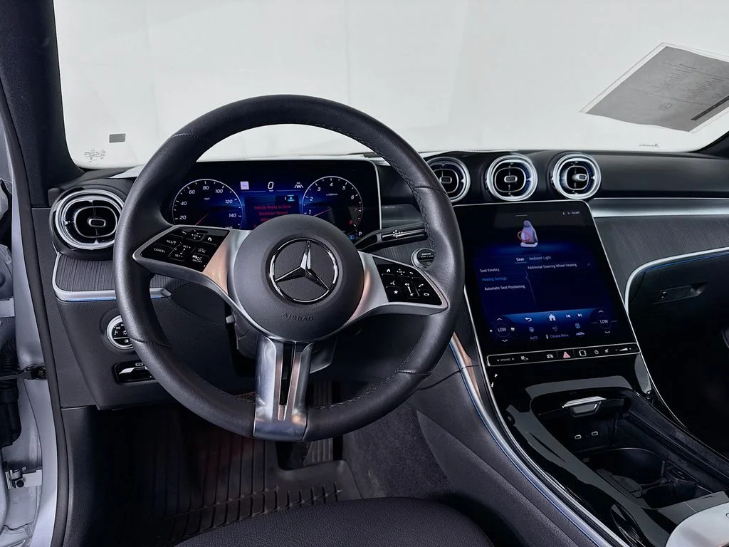 Used 2025  Mercedes-Benz C 300 image 23