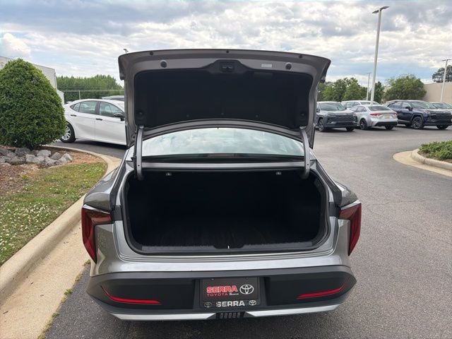 Used 2025 Gray Kia LXS image 13