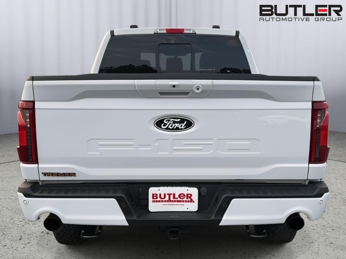 Used 2025 Oxford White Ford Tremor image 5