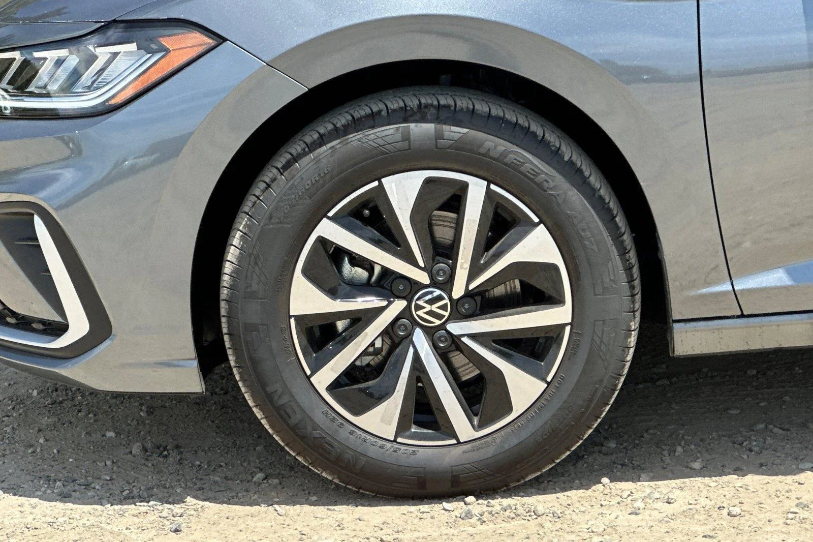 New 2026 Platinum Gray Metallic Volkswagen S image 23