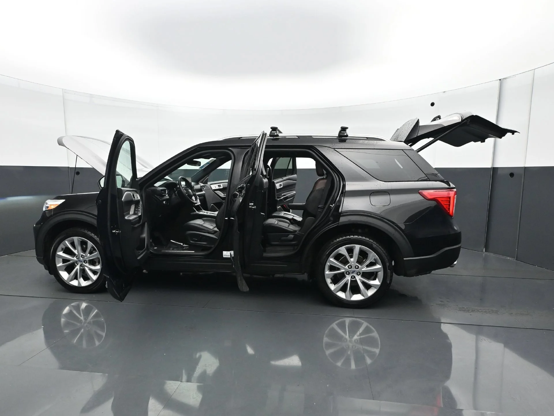Used 2022 Black Ford Platinum image 32