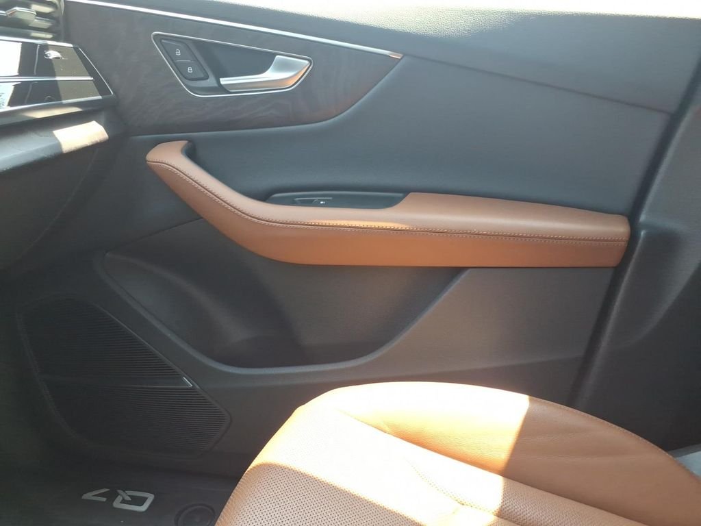 Used 2024  Audi 45 Premium Plus image 26