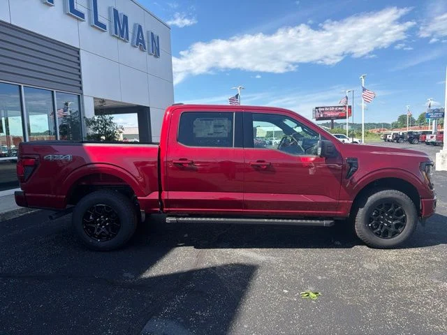 New 2026 Ruby Red Metallic Tinted Clearcoat Ford XLT image 2