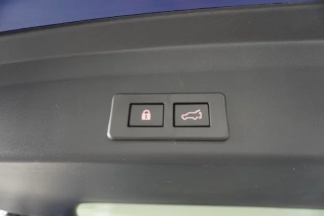 New 2026 SAPPHIRE BLUE PEARL Subaru Onyx Edition Touring 7-Passenger image 27