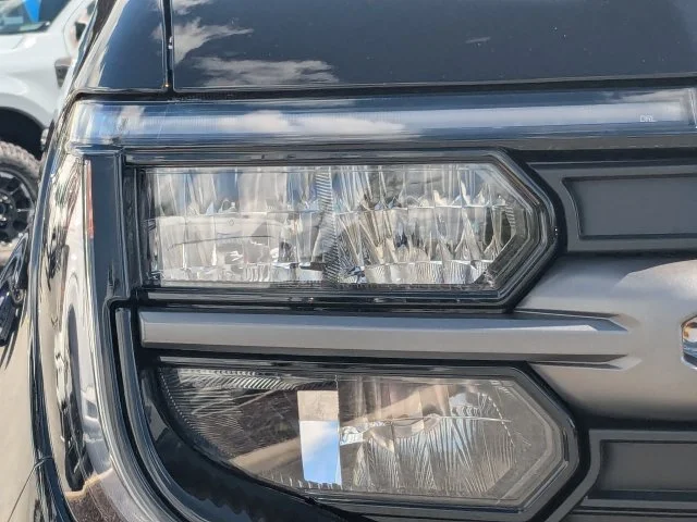 New 2027 Agate Black Metallic Ford Tremor® image 9