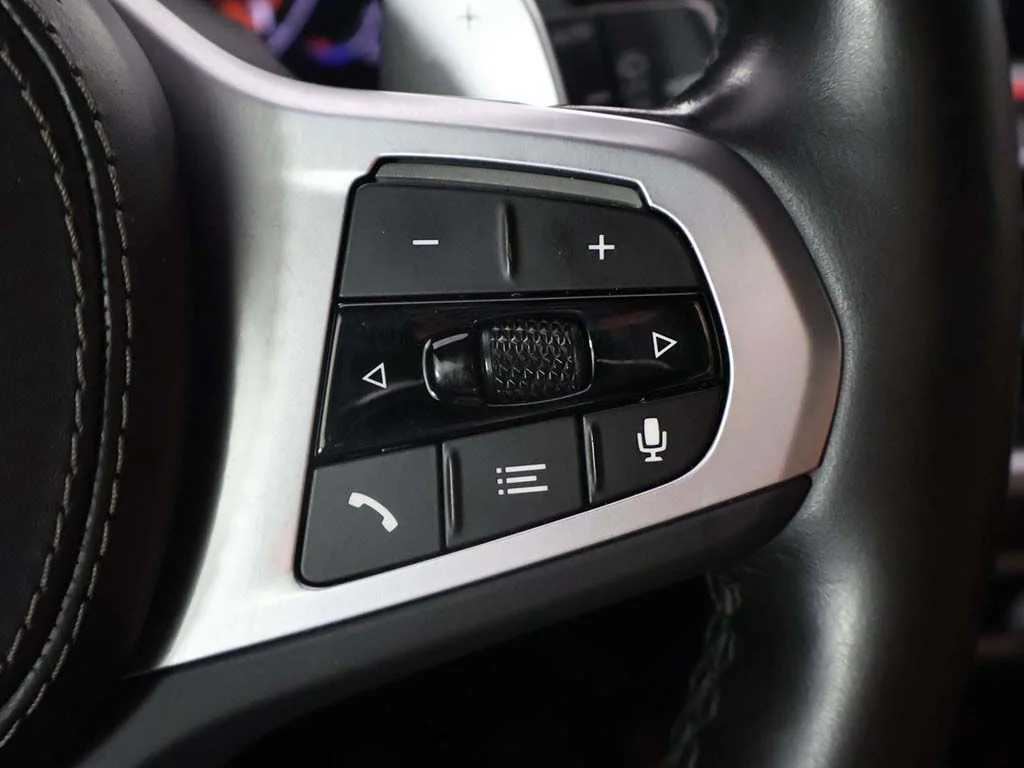 Used 2022 Black BMW M50i image 44