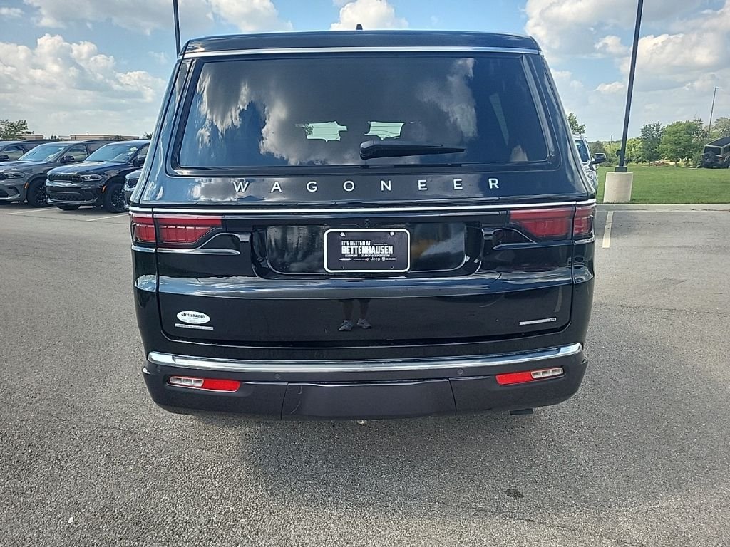 Used 2022 Black Jeep Series III image 4