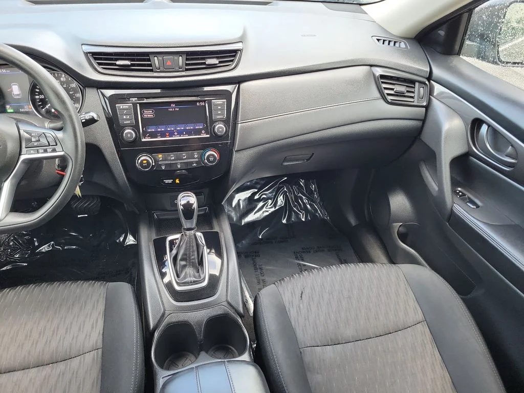 Used 2019 Black Nissan S image 17