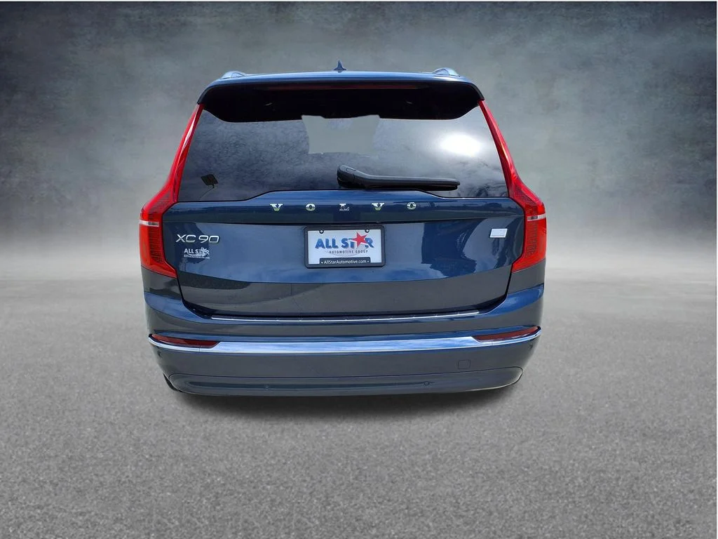 Certified Used 2024 Blue Volvo Ultimate image 7