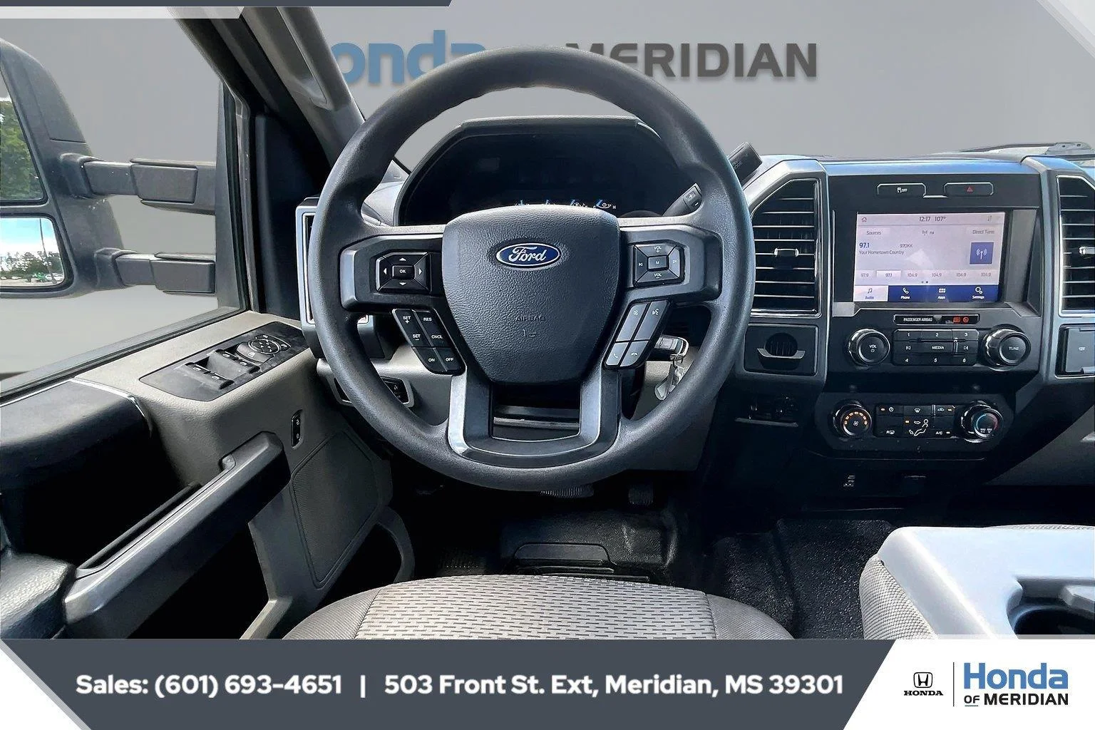 Used 2022 Oxford White Ford XLT image 5