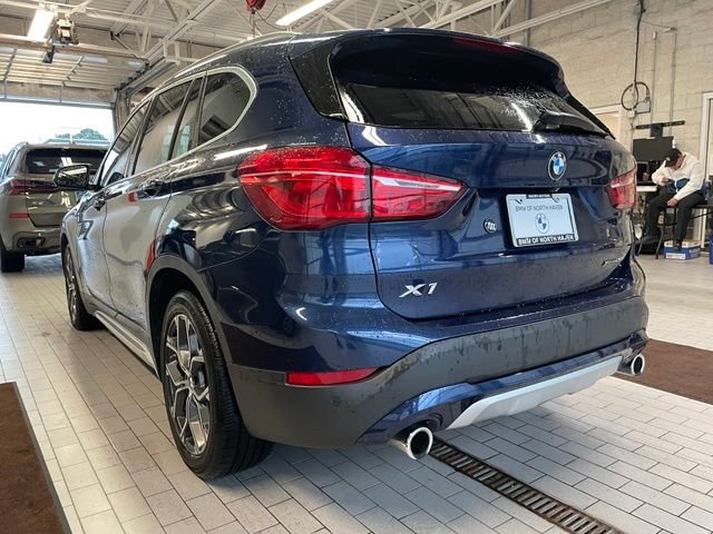 Used 2020 Blue BMW xDrive28i image 9