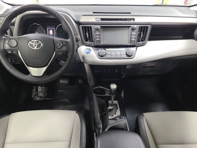 Certified Used 2018 Aqua Toyota Hybrid Limited image 23