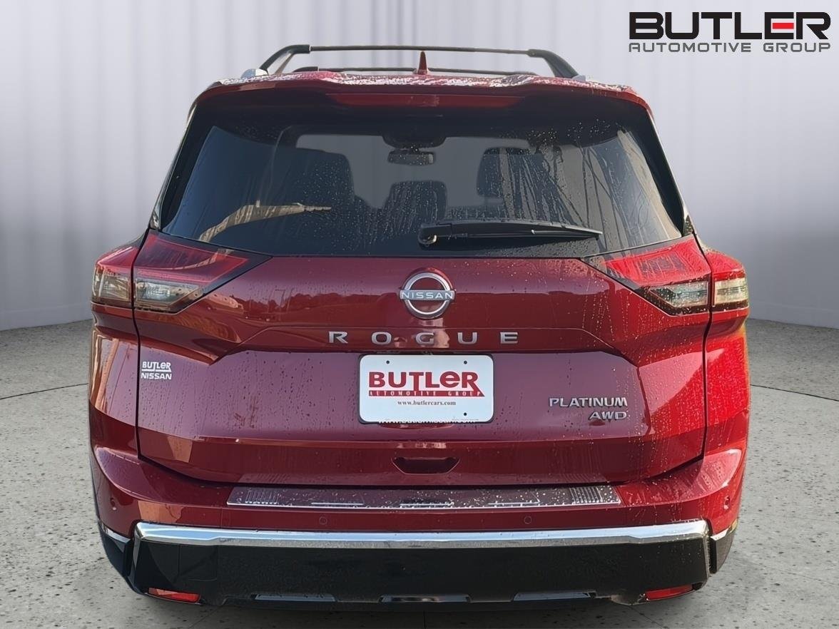 Used 2026 Scarlet Ember Tintcoat Nissan Platinum image 5