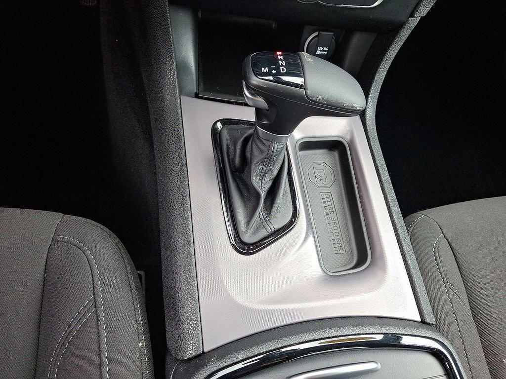 Used 2023  Dodge SXT image 17