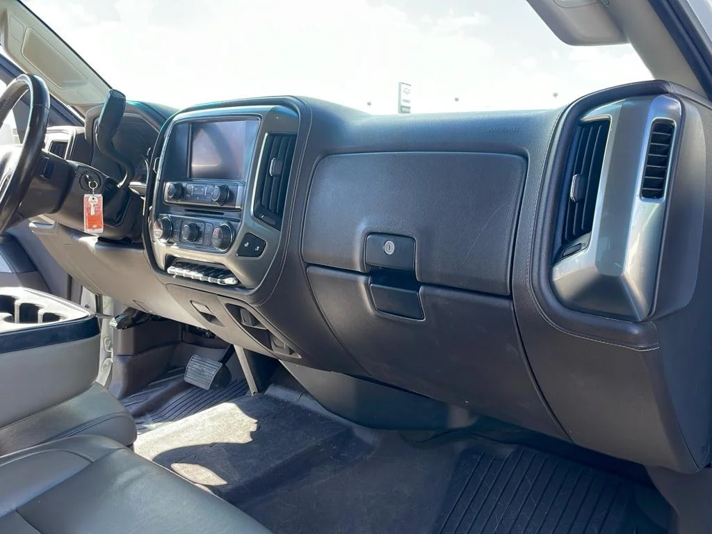 Used 2019 SUMMIT WHITE Chevrolet LTZ image 20