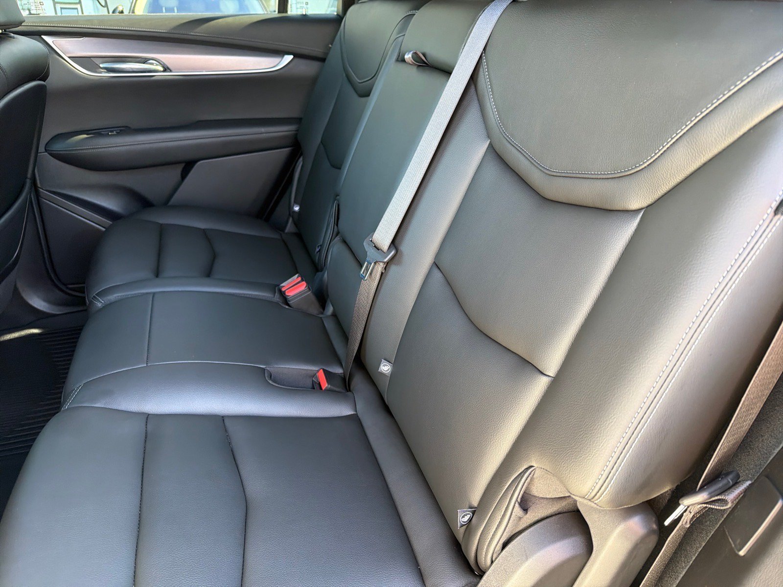 Used 2023 White Cadillac Luxury image 14