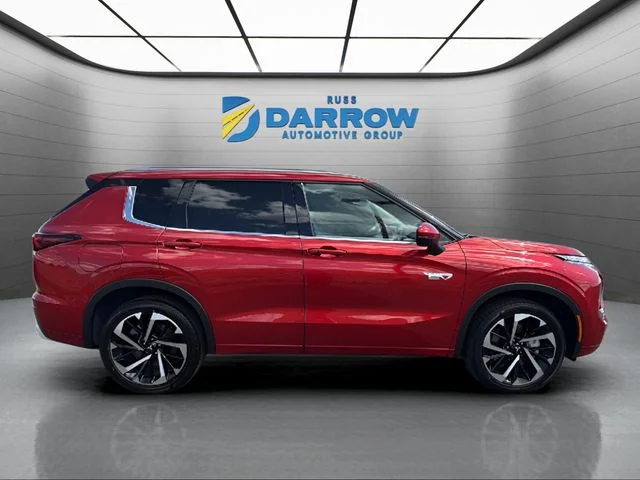 Used 2025 Red Mitsubishi SEL image 6