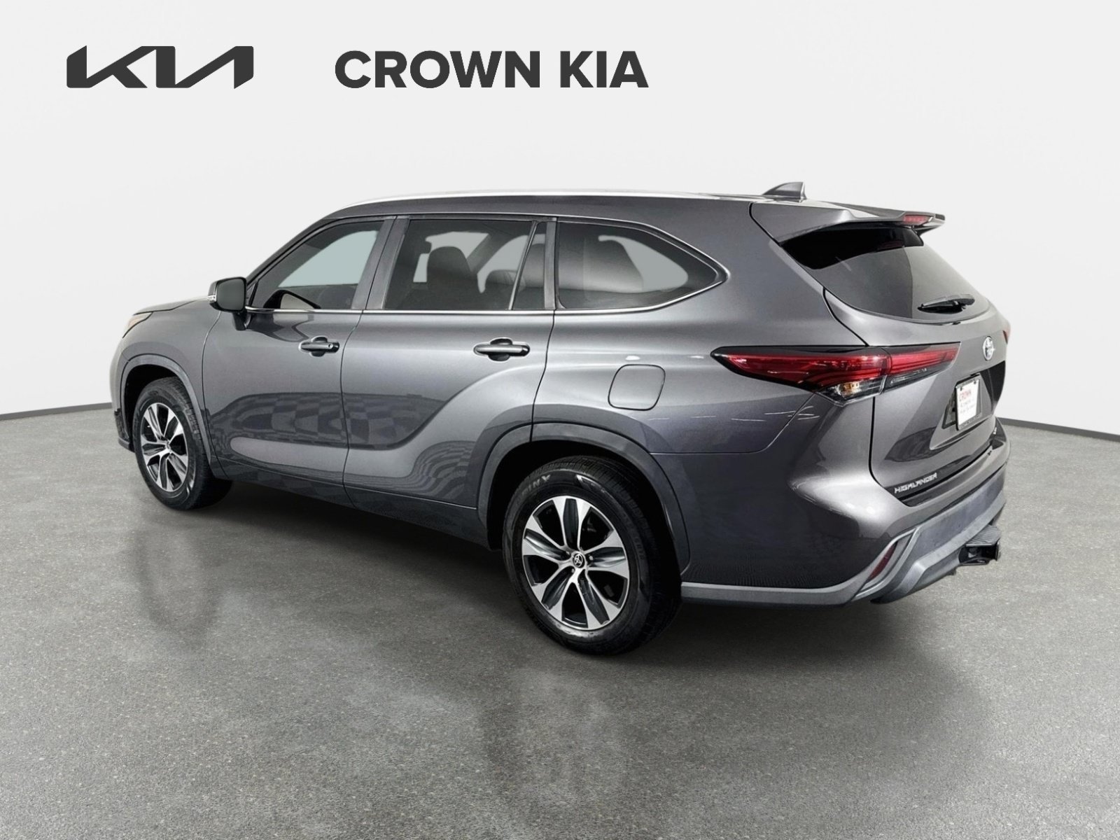 Used 2023 Magnetic Gray Metallic Toyota Hybrid XLE image 7