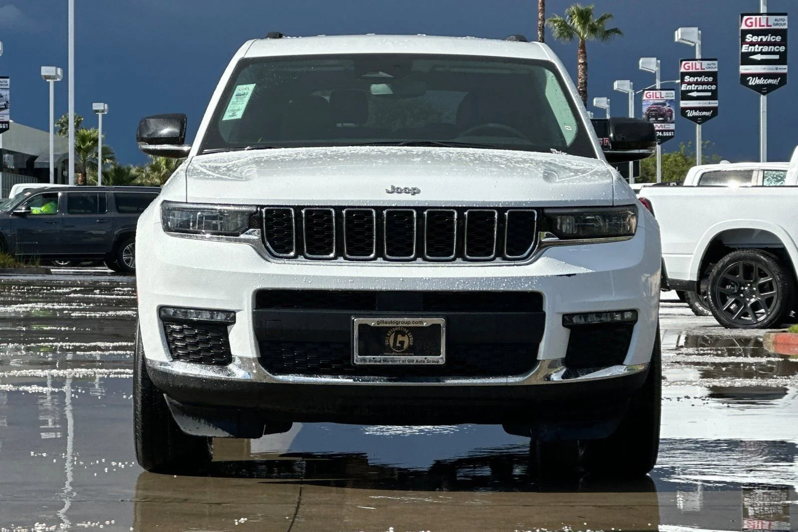 Used 2023 White Jeep Limited image 9