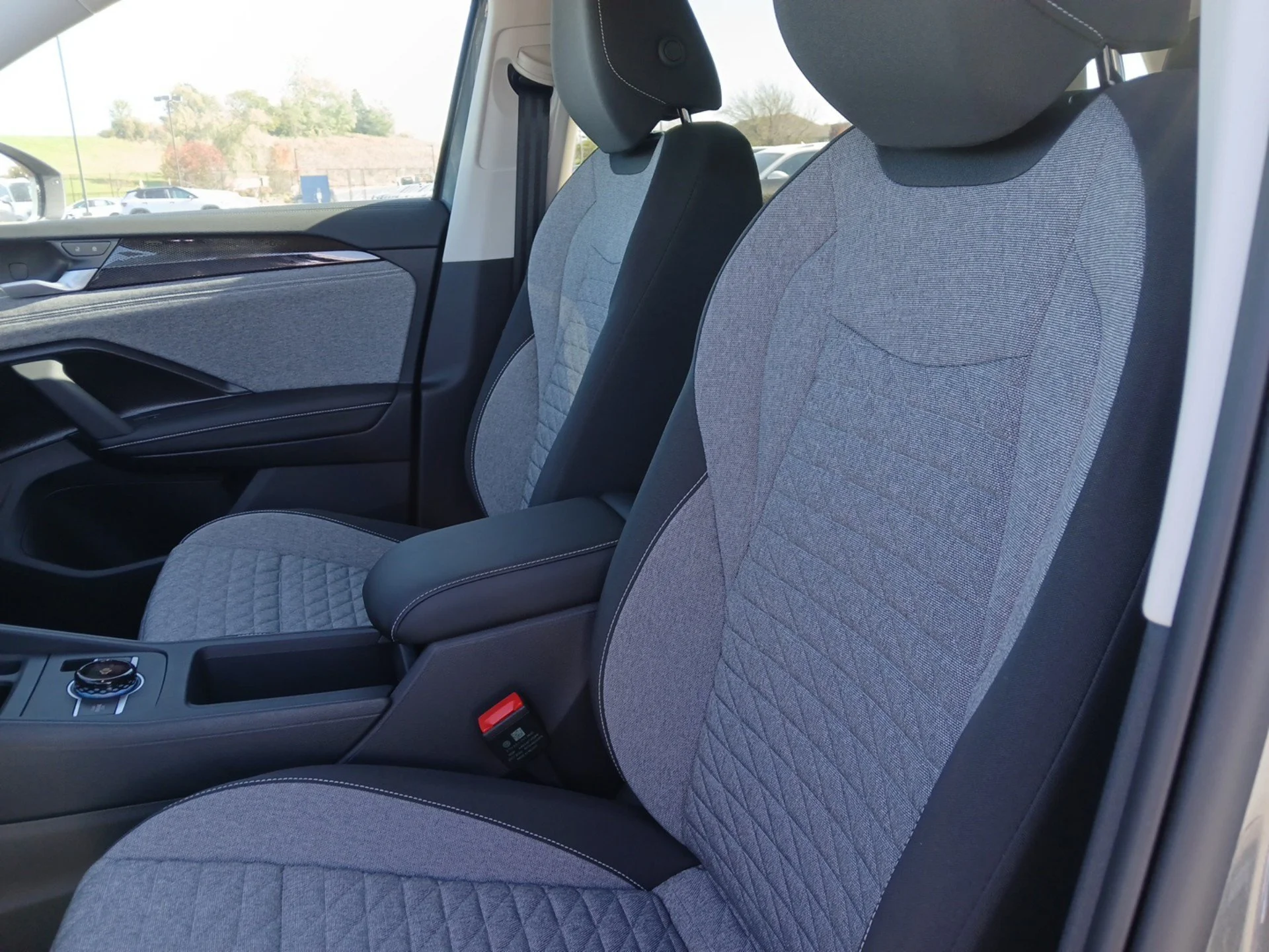 New 2026 Platinum Gray Metallic Volkswagen S image 20