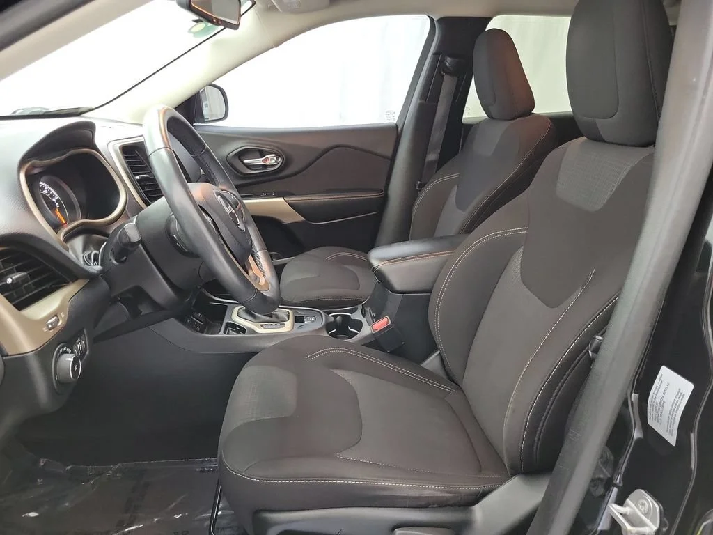 2017 Jeep Cherokee Latitude - Photo 9