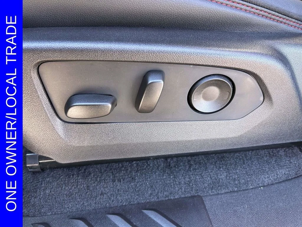 Used 2026 Desert Sun GMC AT4X image 17