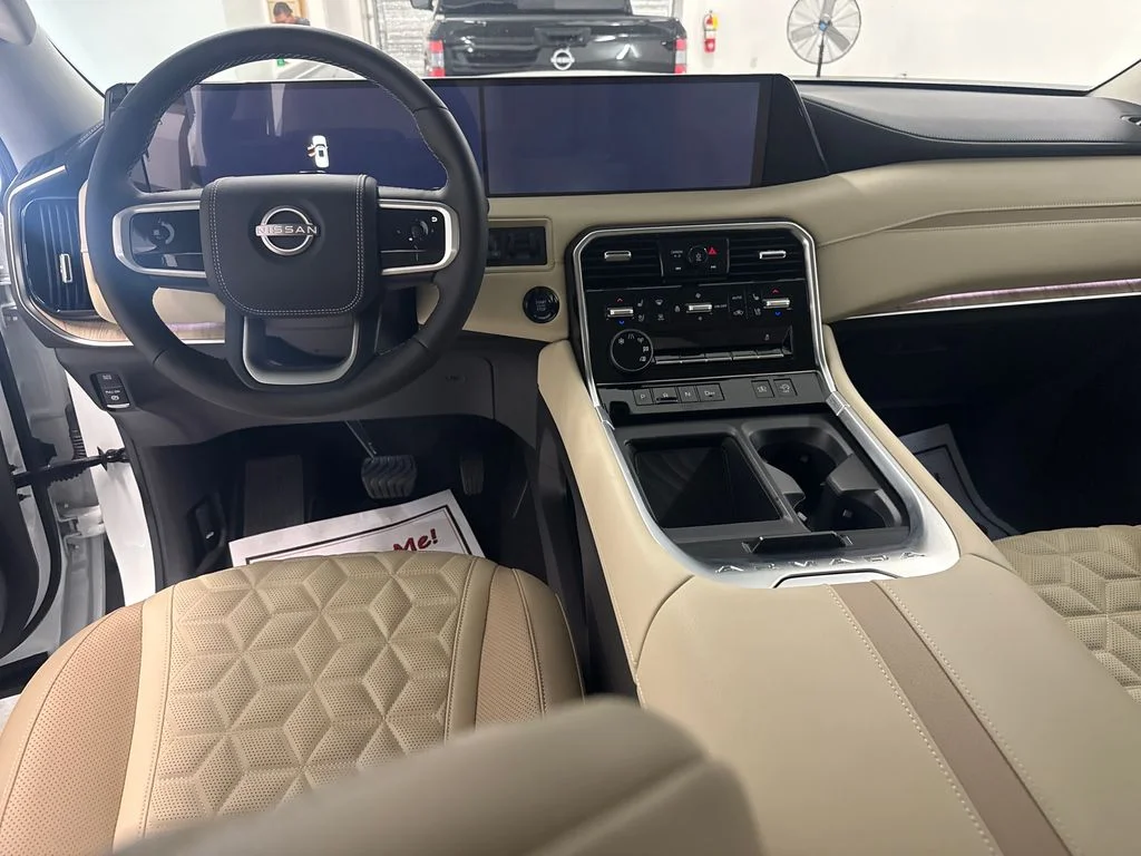 New 2026 Everest White TriCoat Nissan Platinum Reserve image 14