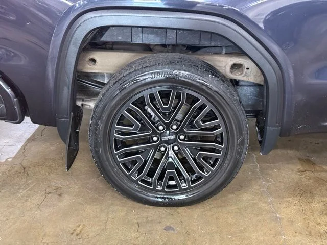 Used 2022 Titanium GMC Denali Ultimate image 6