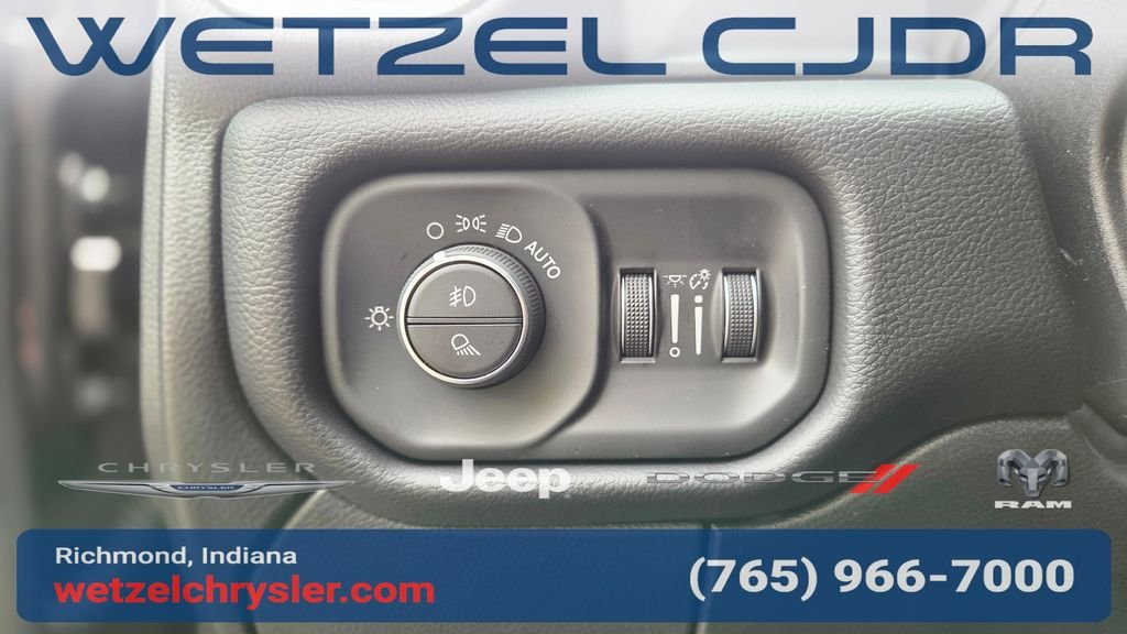 New 2026 Granite Crystal Metallic Clear-Coat Exterior Paint RAM Laramie image 23