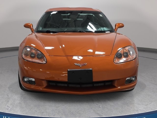 Used 2008 Atomic Orange Metallic Chevrolet Base image 3