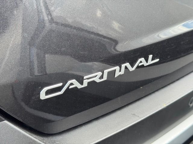 Certified Used 2025 Gray Kia EX image 3