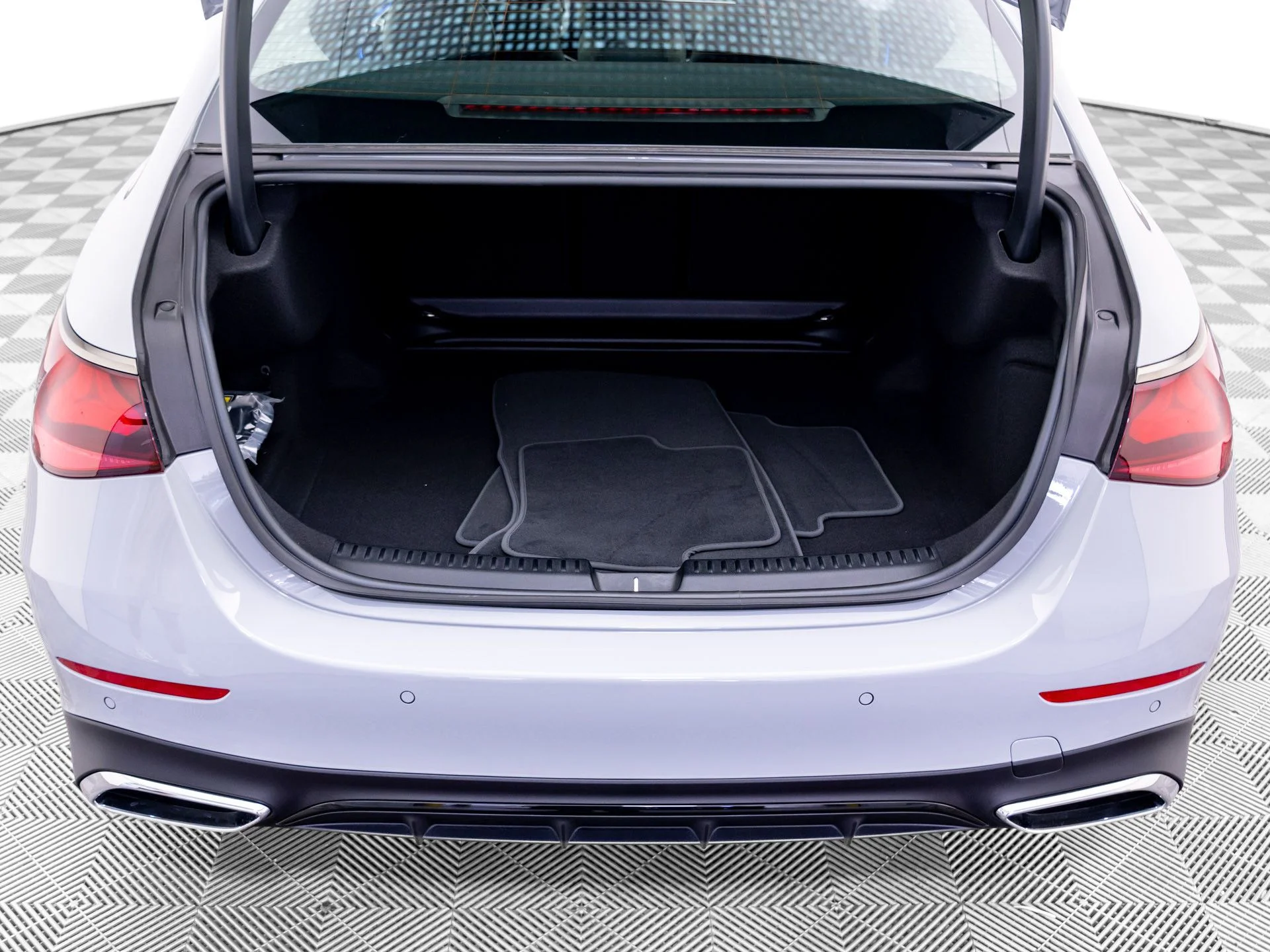 New 2027 Gray Mercedes-Benz E 450 image 32