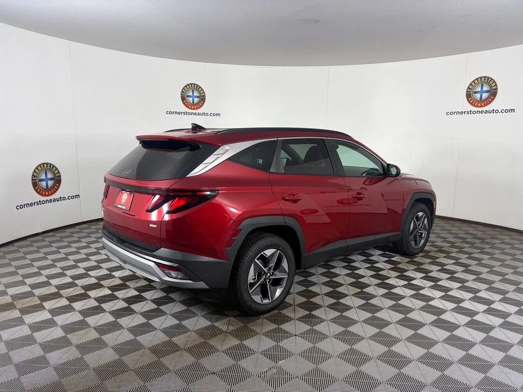 Used 2025 Red Hyundai SEL image 17