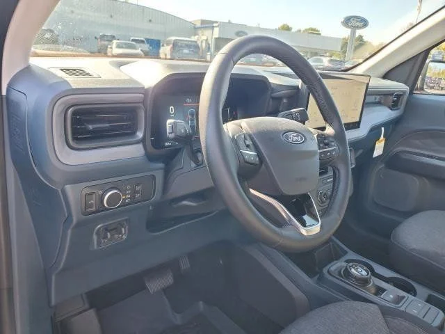 2025 Ford Maverick XLT - Photo 16