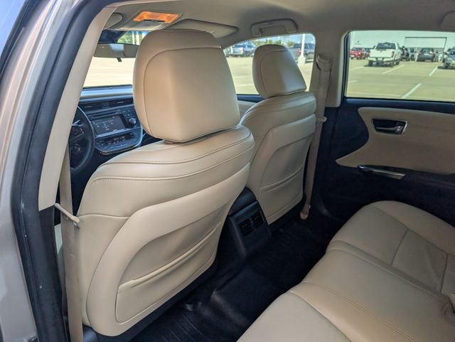 Used 2017  Toyota XLE image 24