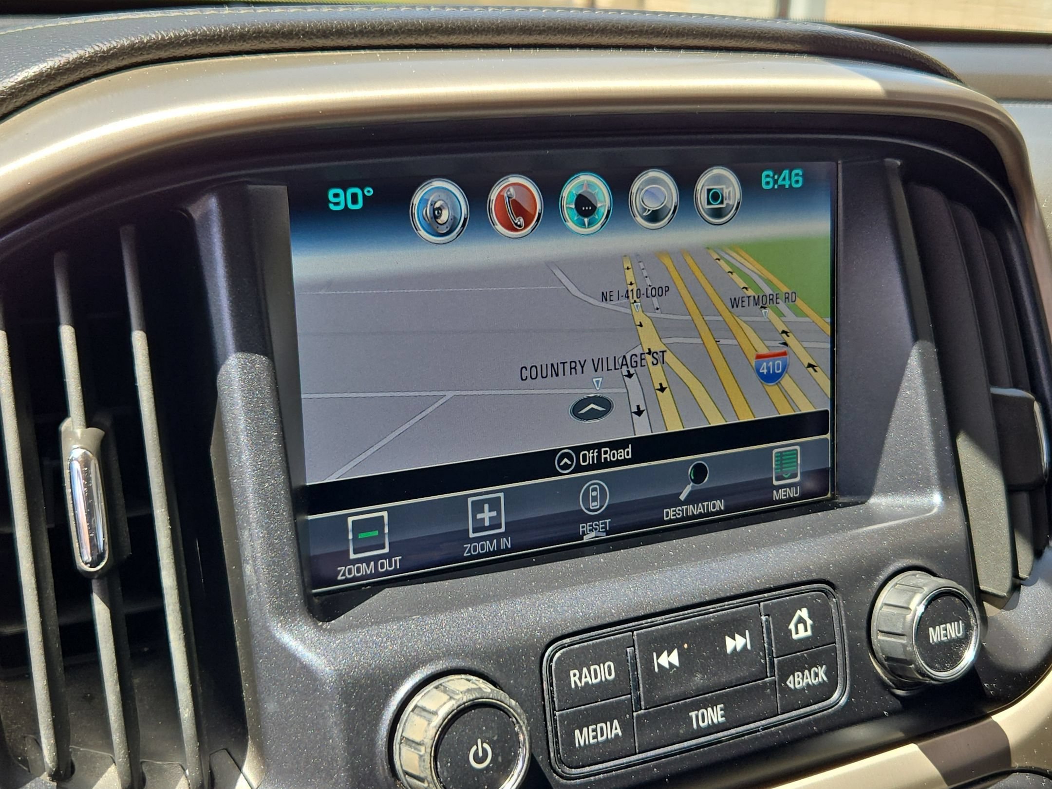 Used 2018 Mineral Metallic GMC 2WD Denali image 17