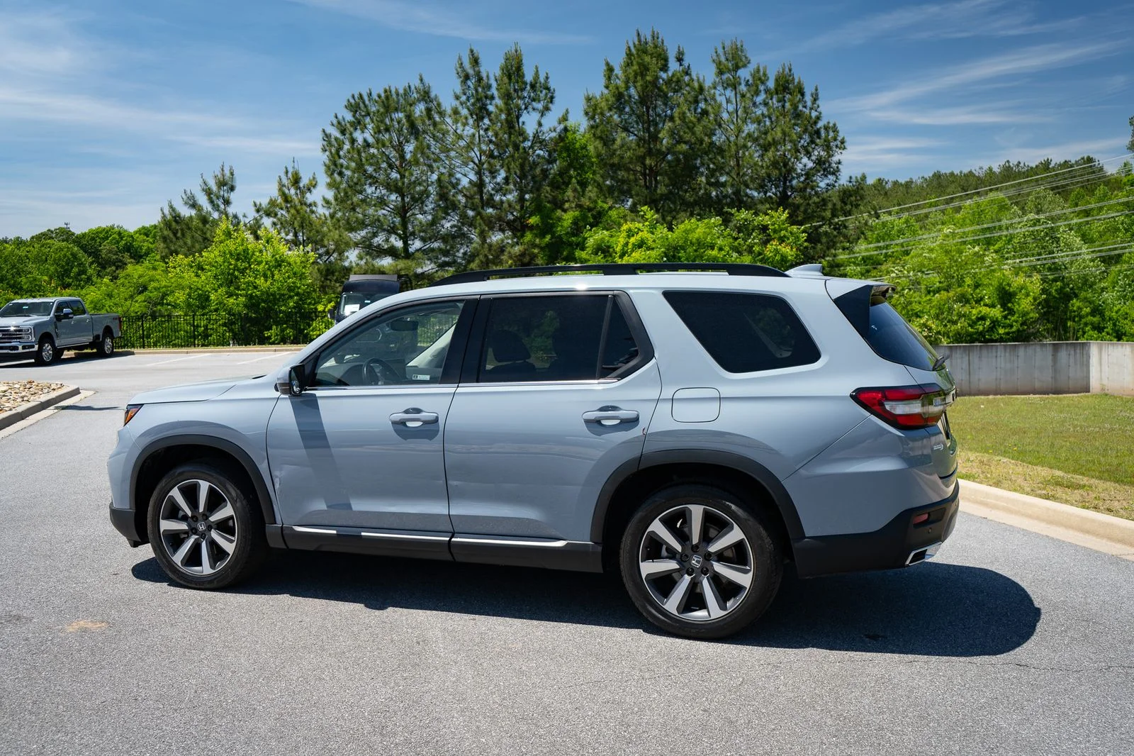 Used 2024  Honda Touring image 7