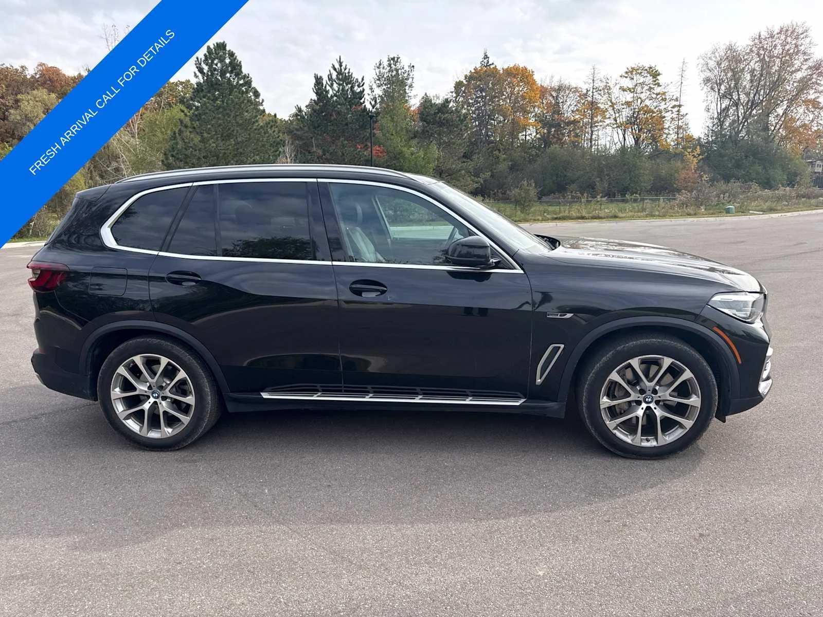 Used 2022 Black BMW xDrive45e image 7