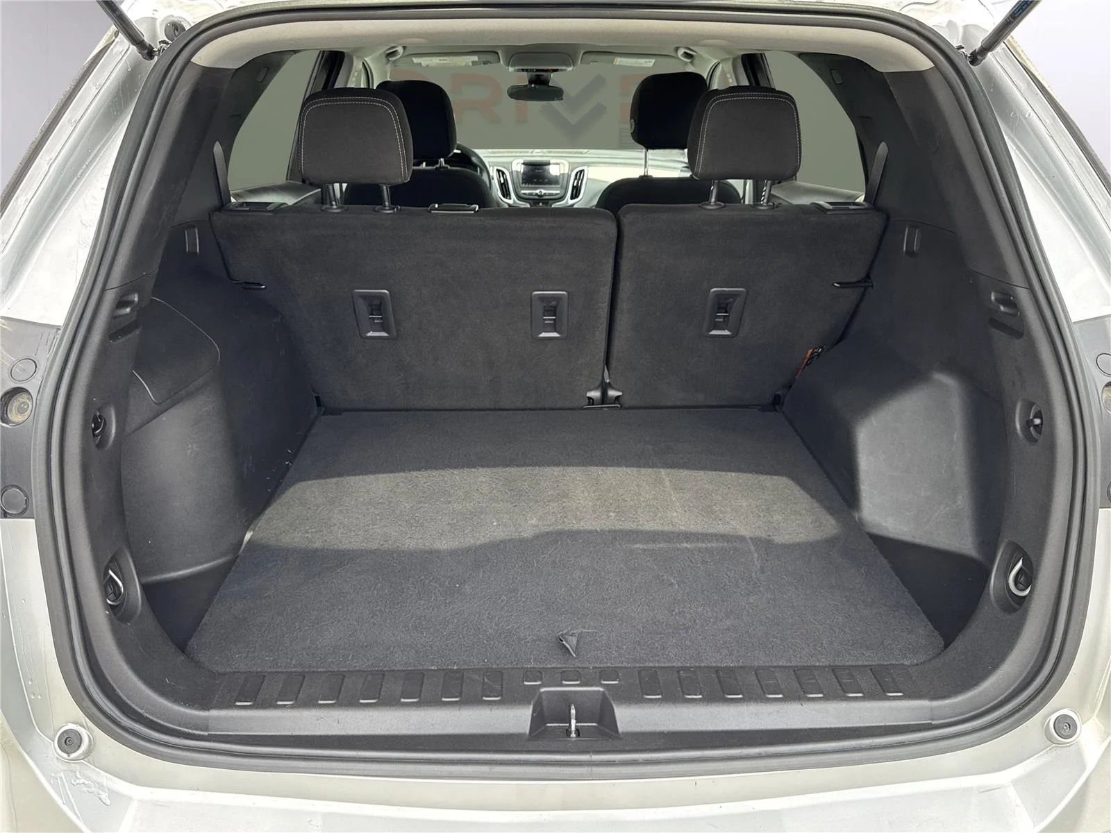 Used 2021 SILVER ICE METALLIC Chevrolet LS image 10