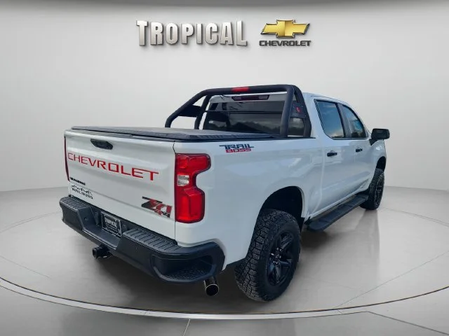 Used 2023 SUMMIT WHITE Chevrolet LT Trail Boss image 5