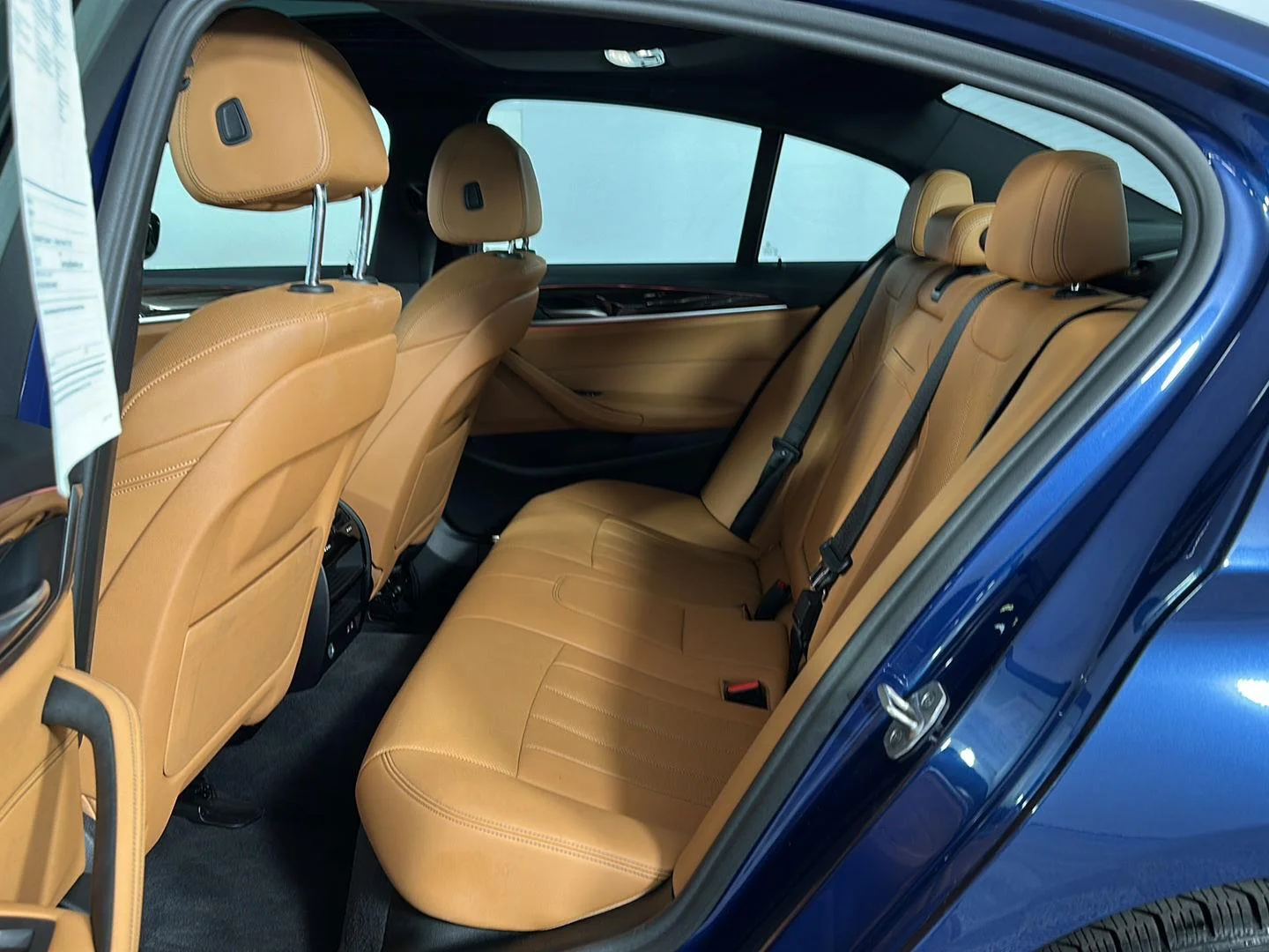 Used 2022 Phytonic Blue Metallic BMW 540i xDrive image 24