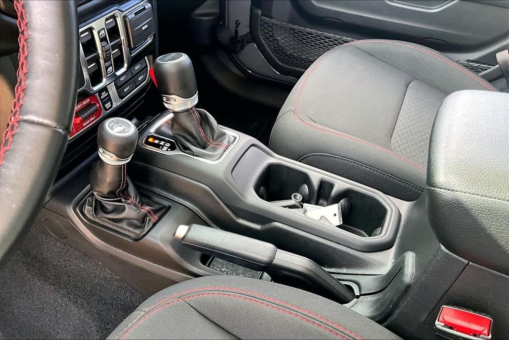 Used 2022 Gray Jeep Rubicon image 14